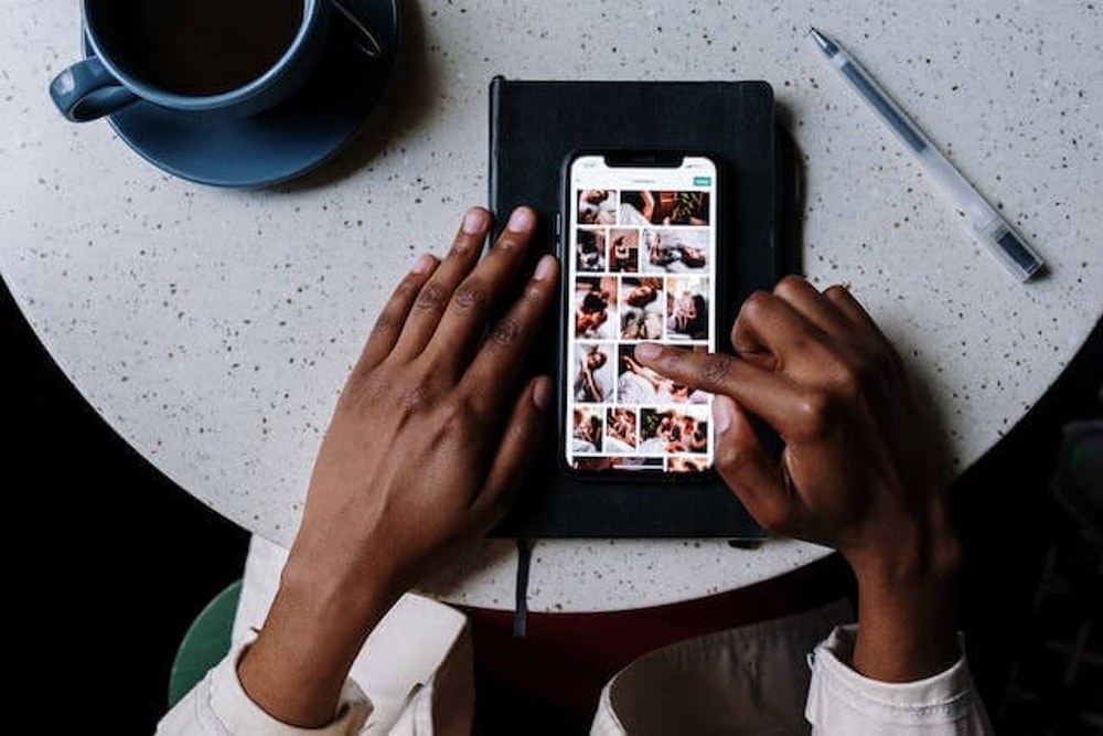 11 Places to Find Scroll-stopping Instagram Templates for your Posts, Stories, and Reels