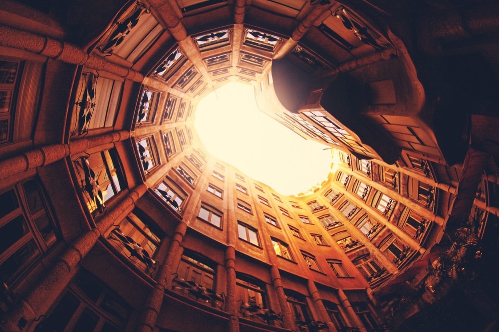 20 Metaphors That Explain Social Media Perfectly
