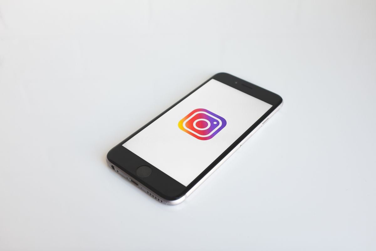 How to Sell on Instagram in 2023: 8 Essential Steps
