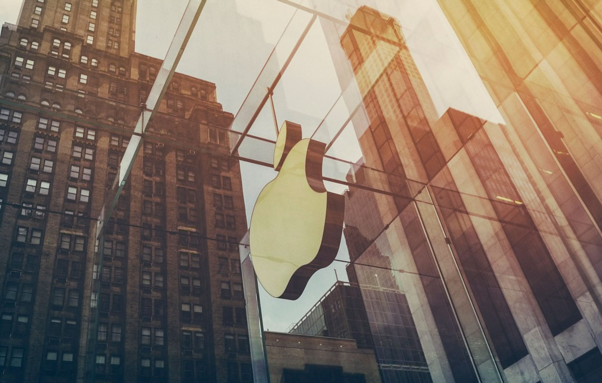 The Biggest Internet Phenomenon Since The App Store: How Messaging Apps Are Changing Social Media