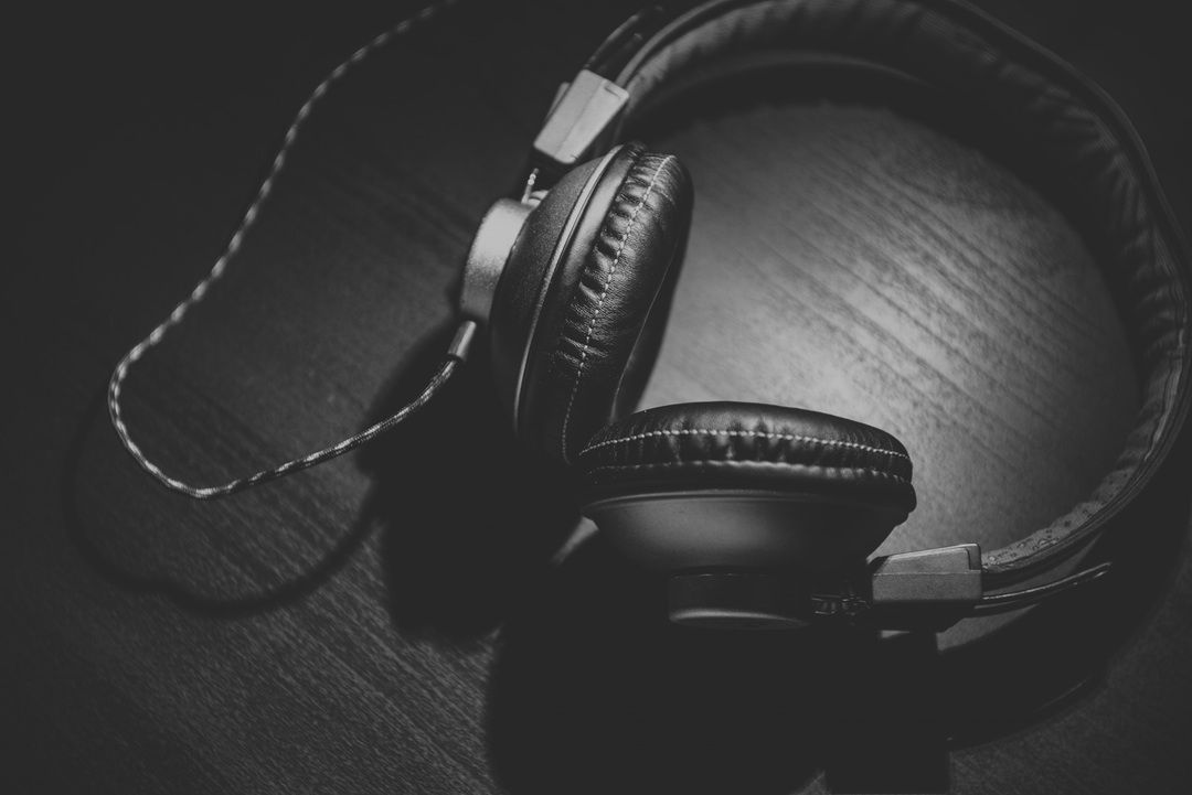 What We’re Listening To: 57 Podcasts Recommended by the Buffer Team and Audience